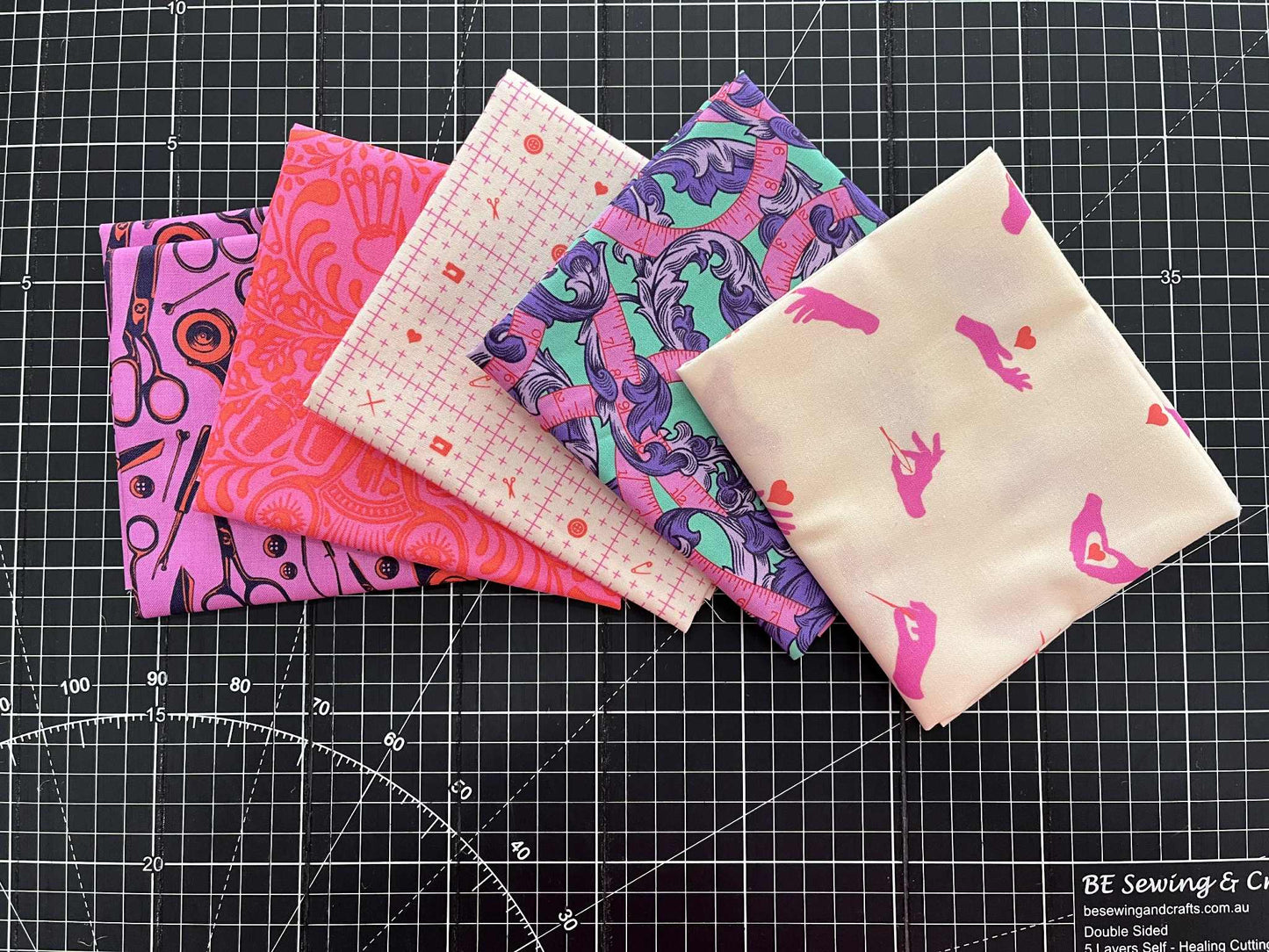 OOP Homemade - Tula Pink - Pink - 5 Fat Quarter Pack