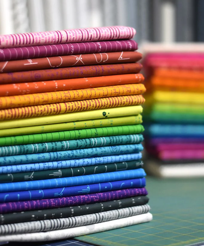 Scrawl - Giucy Giuce - Fat Quarter Pack - Hand Cut