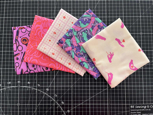 OOP Homemade - Tula Pink - Pink - 5 Fat Quarter Pack