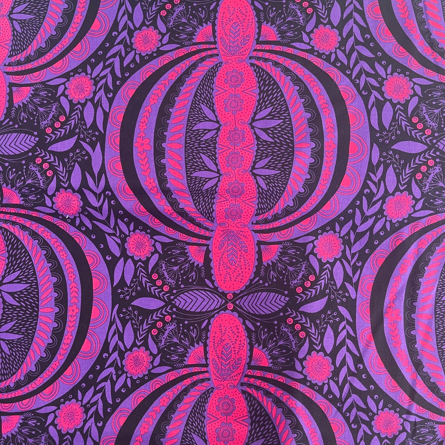 Anna Maria Horner  | Triple Take  | New Propagate  | Mystery | Free Spirit | PWAM017.MYSTERY